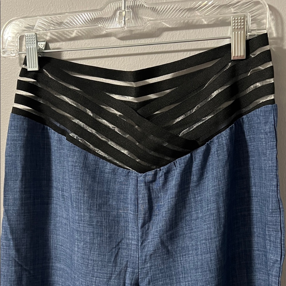 Chic Blue Wide-Leg Pants with Black Striped Waistband - Picture 2 of 5